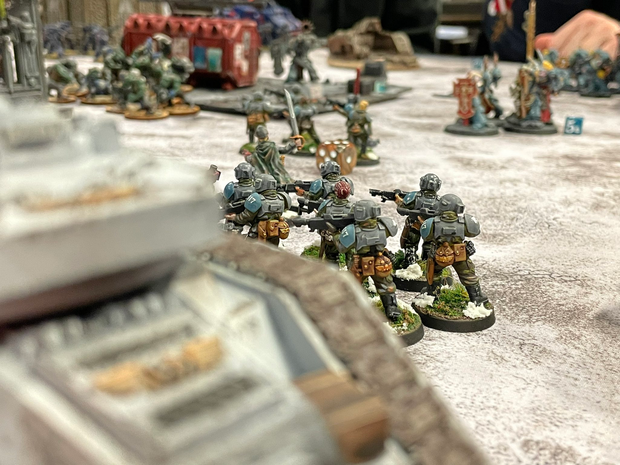 Cadian 317ths advancing towards Bugmans Space Pub